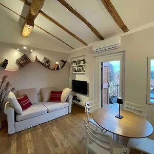 Romantic Attic With Panoramic View Bologna