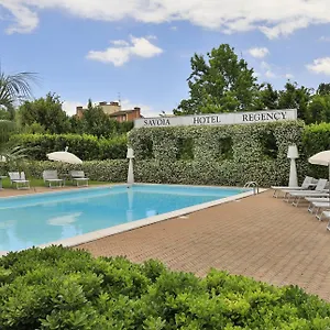 Szálloda Savoia Regency, Bologna